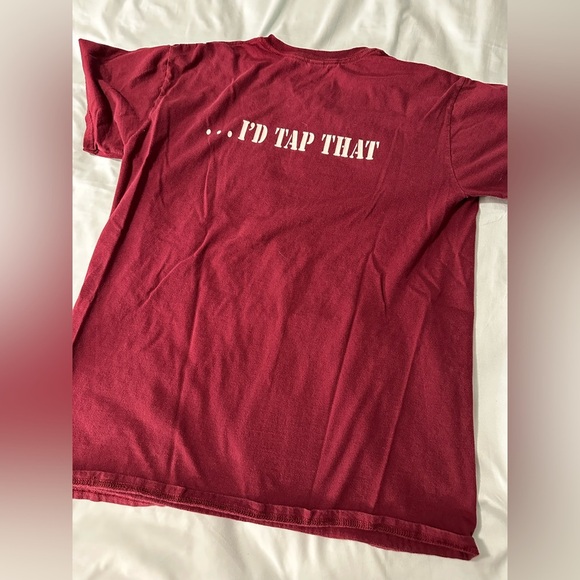 Hooker Brewery I’d Tap That Maroon Graphic Tee. Medium Crew Neck. Beer. - Picture 2 of 5